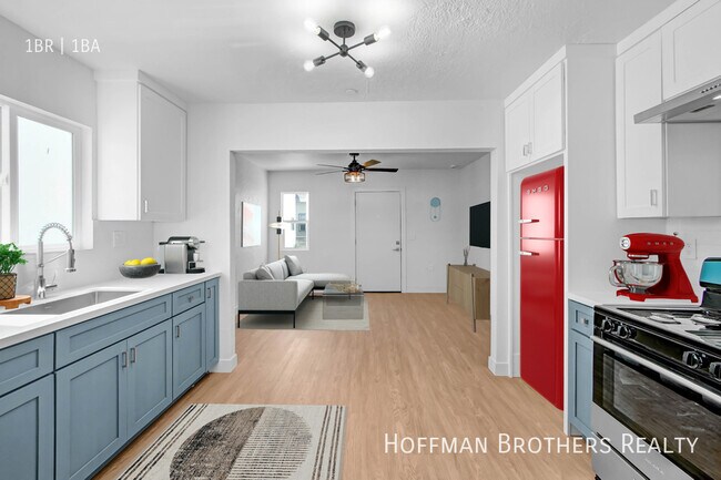 Building Photo - 5924 S Hoover St