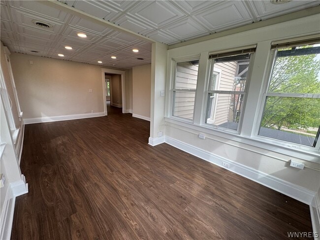 Building Photo - 2 Agassiz Cir