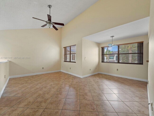 Building Photo - 10020 NW 9th St Cir