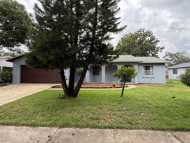 Building Photo - Englewood Park 3 bedroom, 2 bath available...