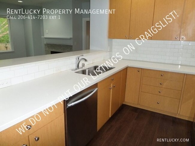 Building Photo - 205 S 51st St