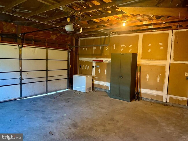 Building Photo - 5978 Augustine Ave