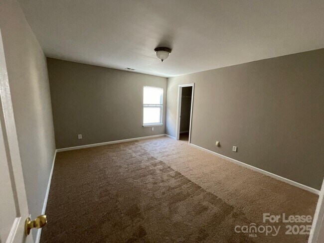 Building Photo - 17402 Westmill Ln