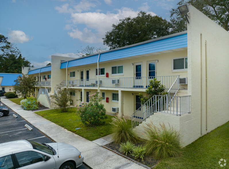 Building - Trollie Lane Apartments