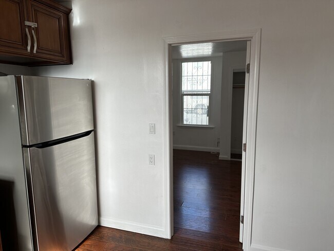 Building Photo - 106 San Diego Ave