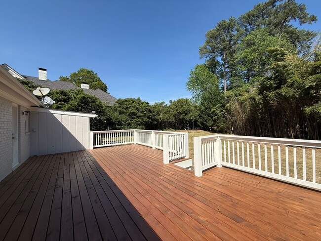 Building Photo - **OFFERING REFUNDABLE APPLICATION FEES** Stunning 5BD, 3BA North Ridge Raleigh Home on a Large, P...