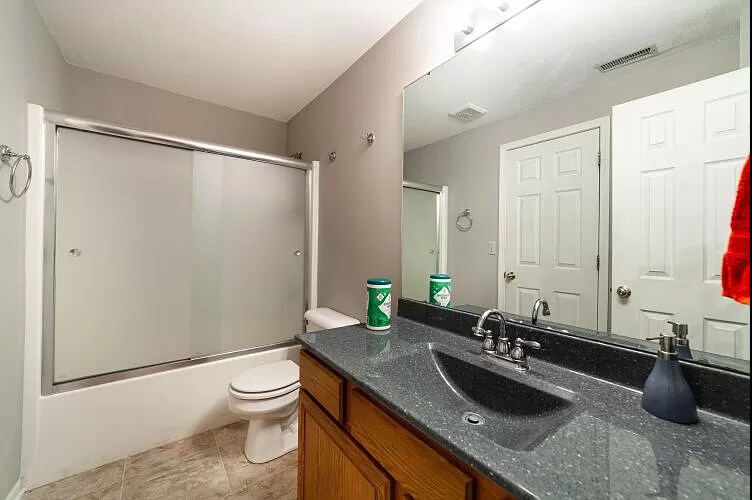 Building Photo - 4405 Fall River Dr