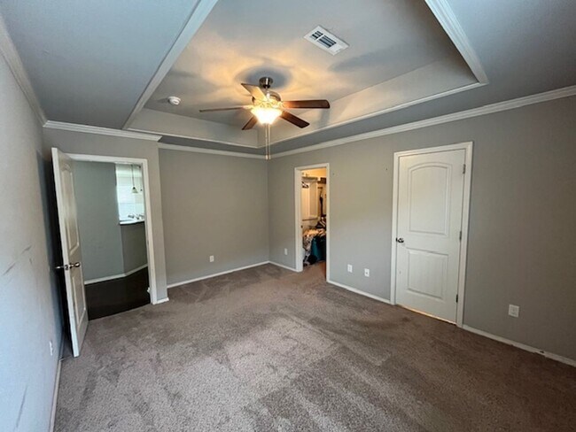 Building Photo - 2720 Brighton Pl