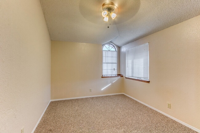 Building Photo - Prestigious Tri Level Home on East Side