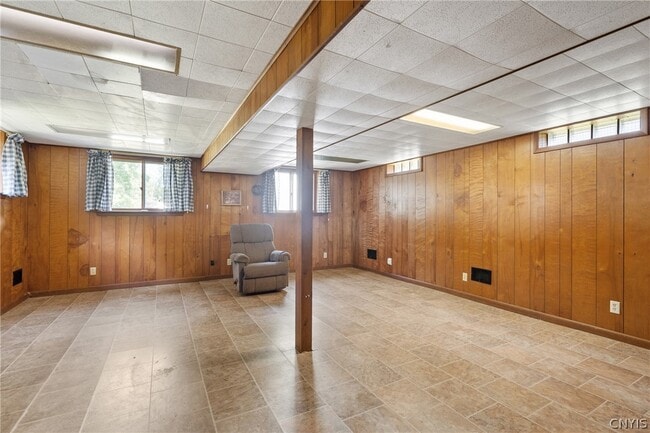 Building Photo - 107 Overlook Dr