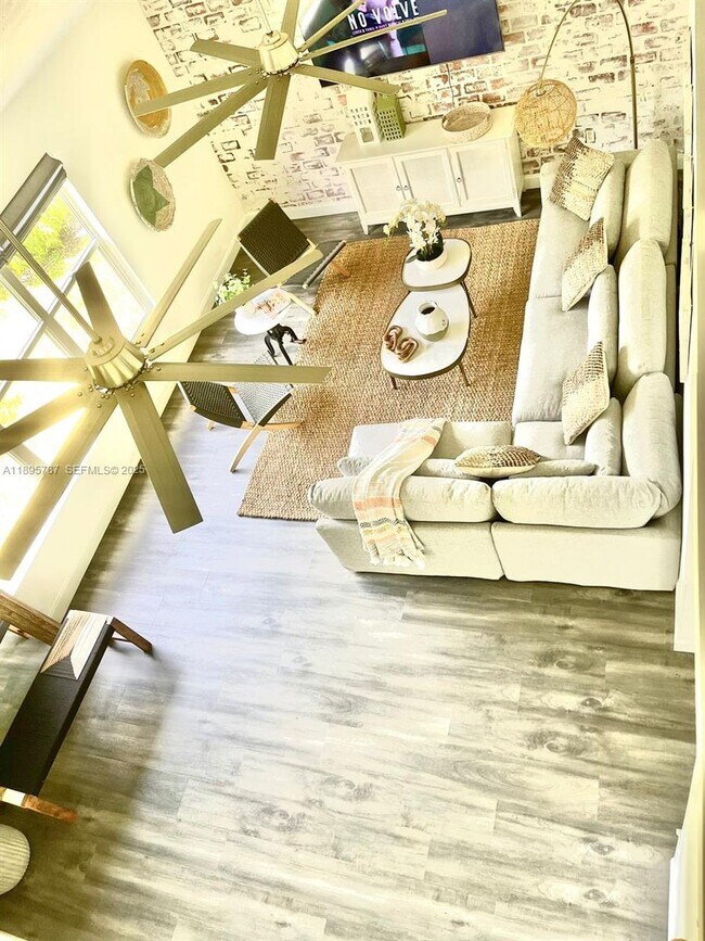 Building Photo - 4700 Regina Dr