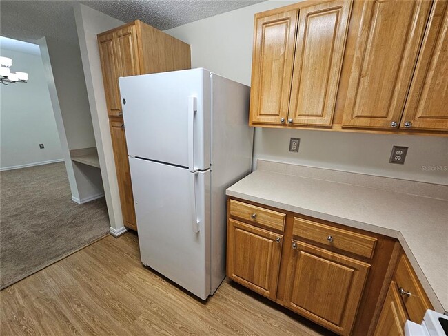 Building Photo - 5552 Bentgrass Dr