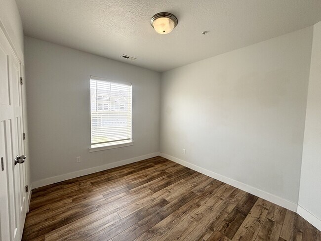 Building Photo - 13049 S Cannavale Ln