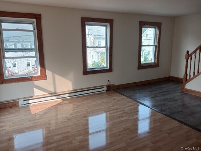 Building Photo - 24 Franklindale Ave