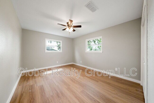 Building Photo - 385 W Faust St