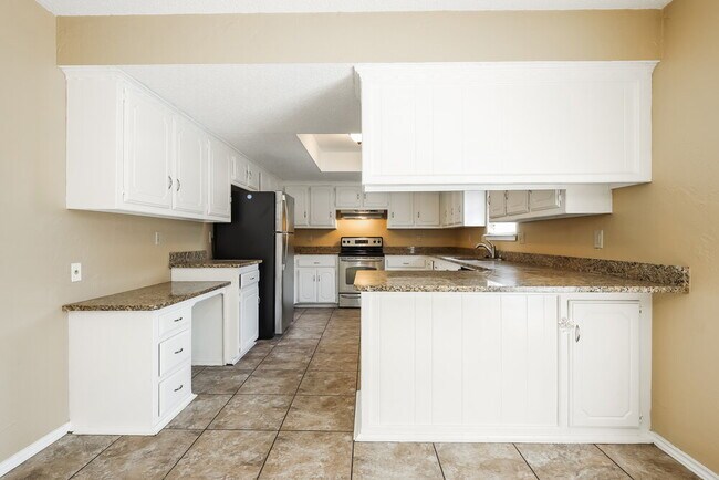 Building Photo - 10616 Basswood Canyon Rd