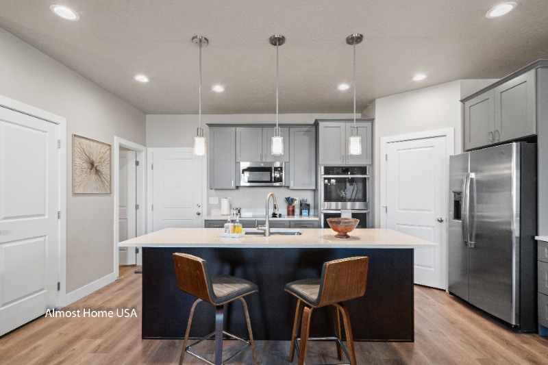 Building Photo - 572 Lewski Ln