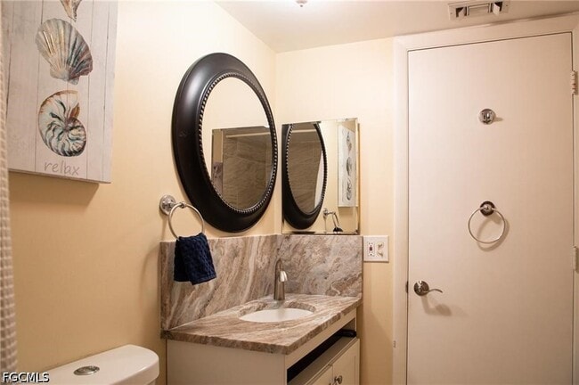 Building Photo - 1724 Pine Valley Dr