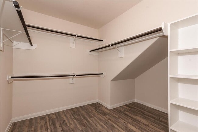 Building Photo - 4335 Richmeadow Dr