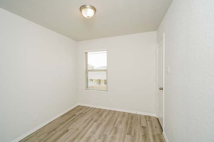 Building Photo - 5131 Jade Crossing