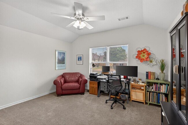 Building Photo - 268 Braeburn Cir