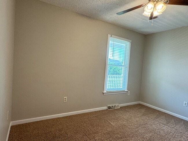 Building Photo - 4308 Boxwood Dr