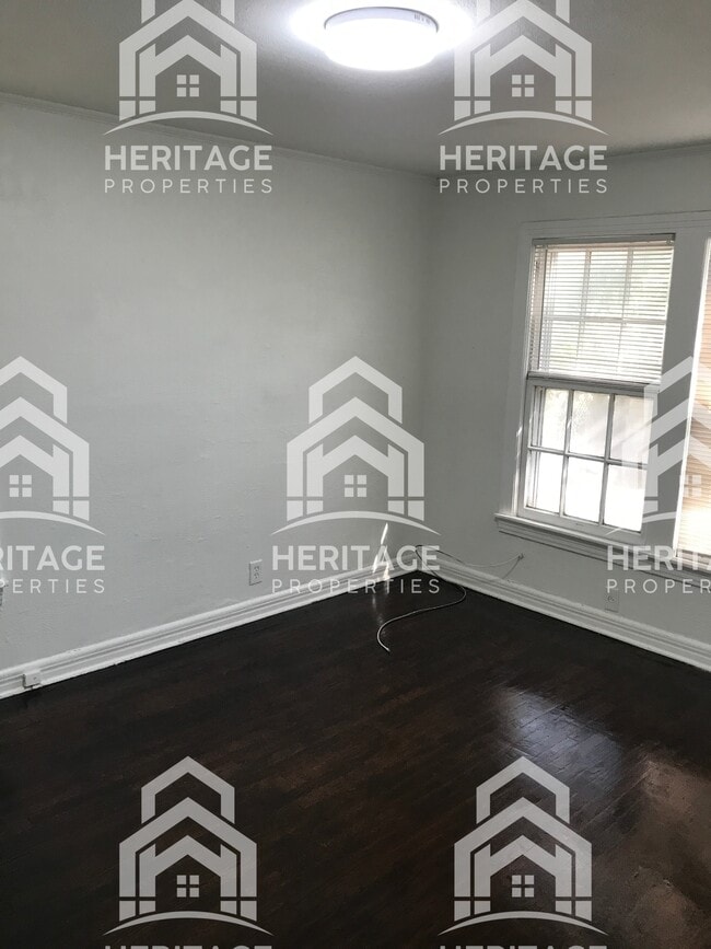 Building Photo - 1040 Colvin St