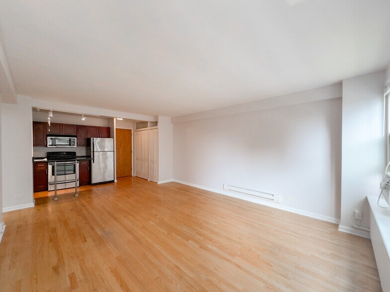 Building Photo - 4180 N Marine Dr