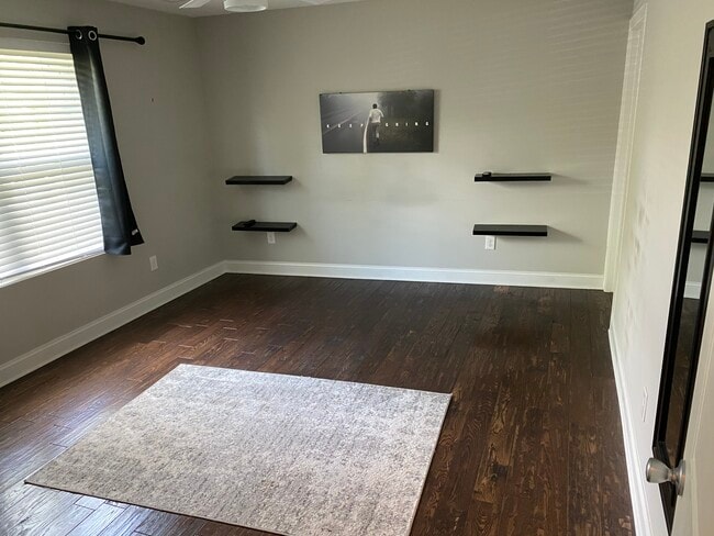 Building Photo - 1258 Holbrook Terrace NE