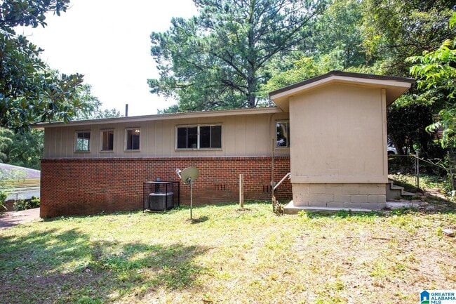 Building Photo - 1317 Hartford Dr