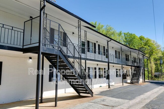 Building Photo - 37 Labrook Dr
