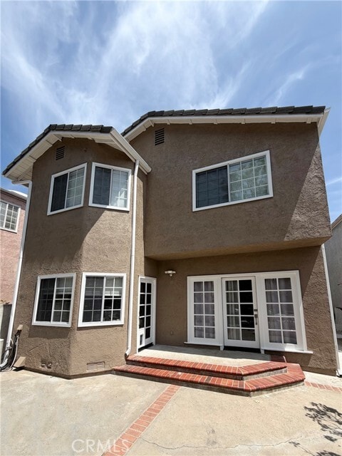 Building Photo - 2600 Woodbury Dr