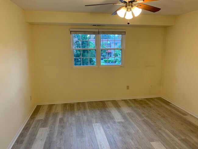 Building Photo - 11908 Tarragon Rd