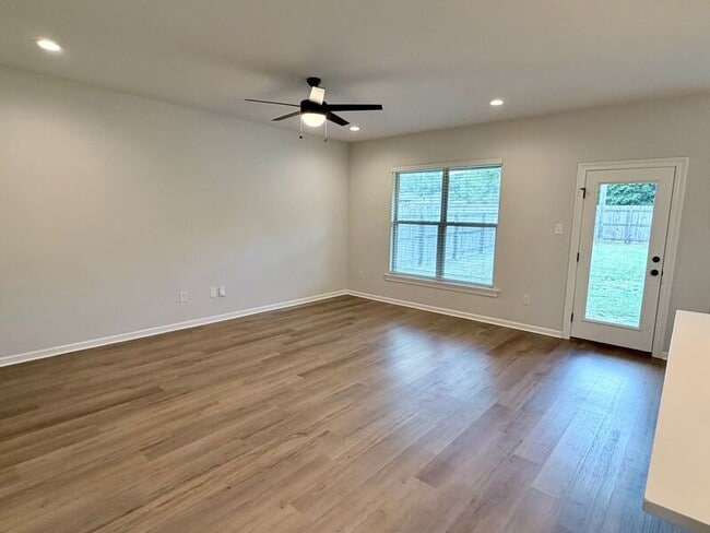 Building Photo - 4757 Sago Palm Cir