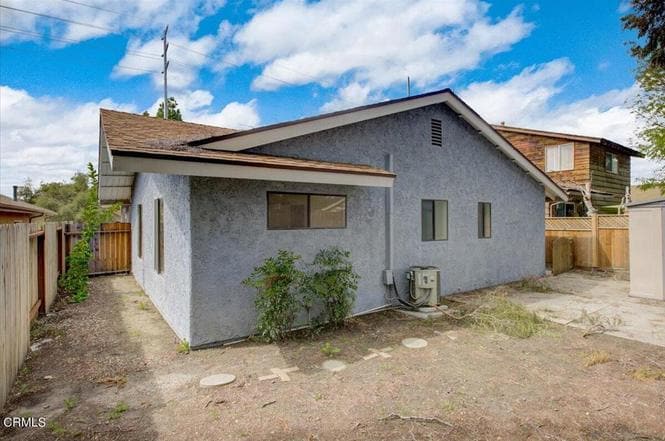 Building Photo - 302 Hodencamp Rd