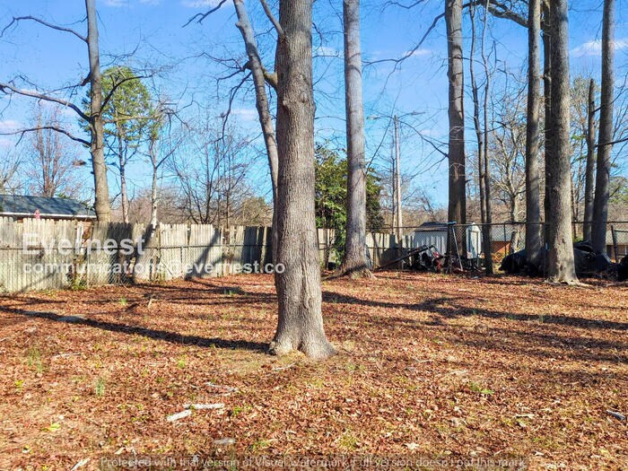 Building Photo - 931 Carrington Dr