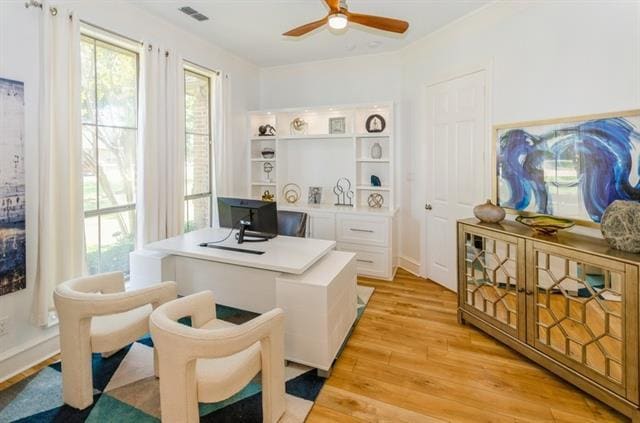 Building Photo - 819 Equestrian Dr