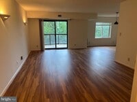 Building Photo - 8370 Greensboro Dr