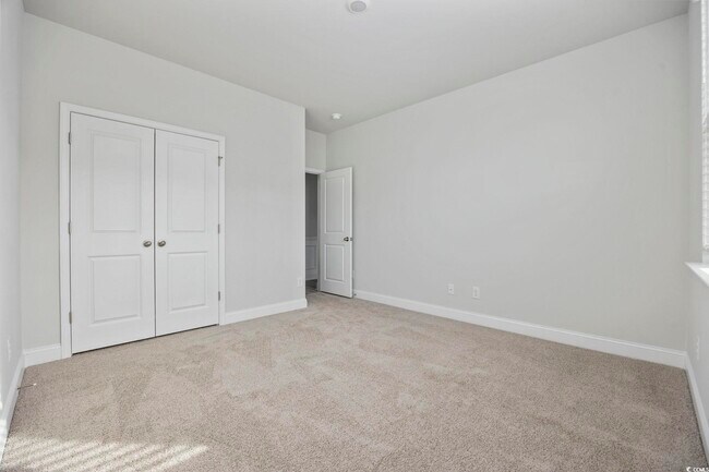 Building Photo - 7151 Shooting Star Way