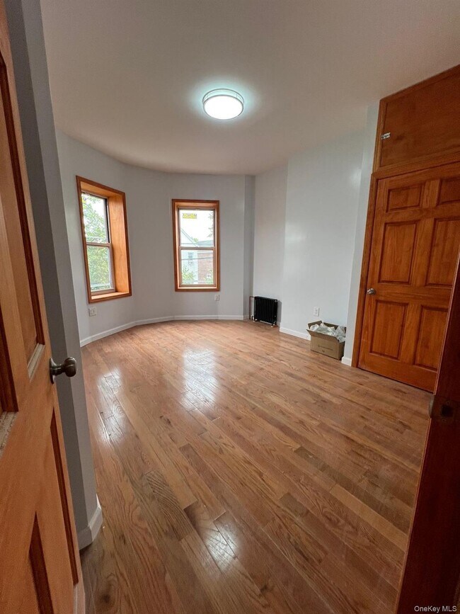 Building Photo - 2265 Chatterton Ave