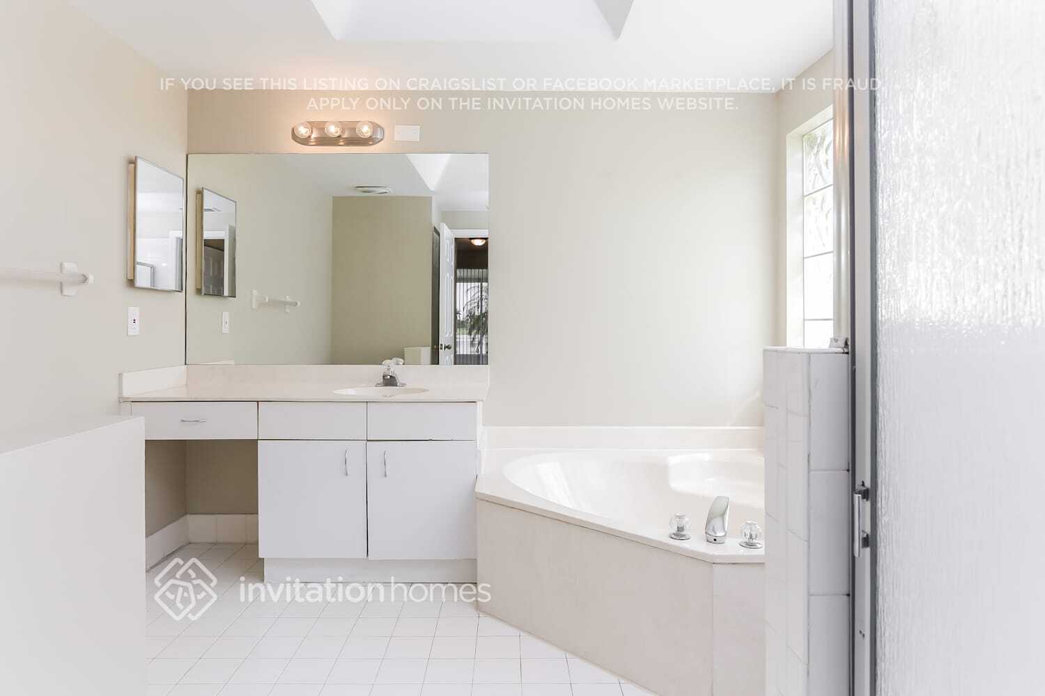 Building Photo - 16238 NW 21st St