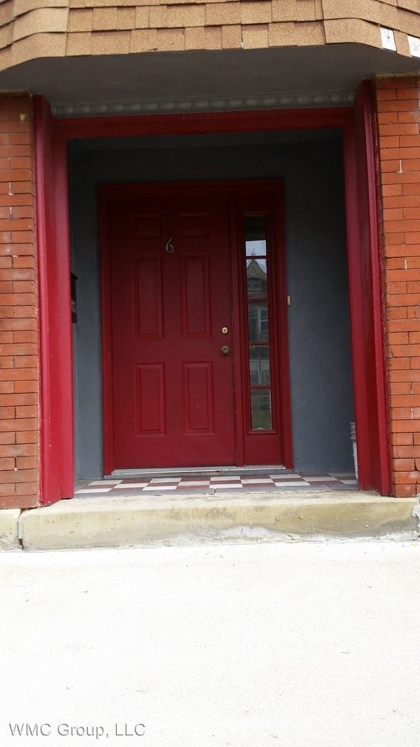 Building Photo - 2122 Sinton Ave