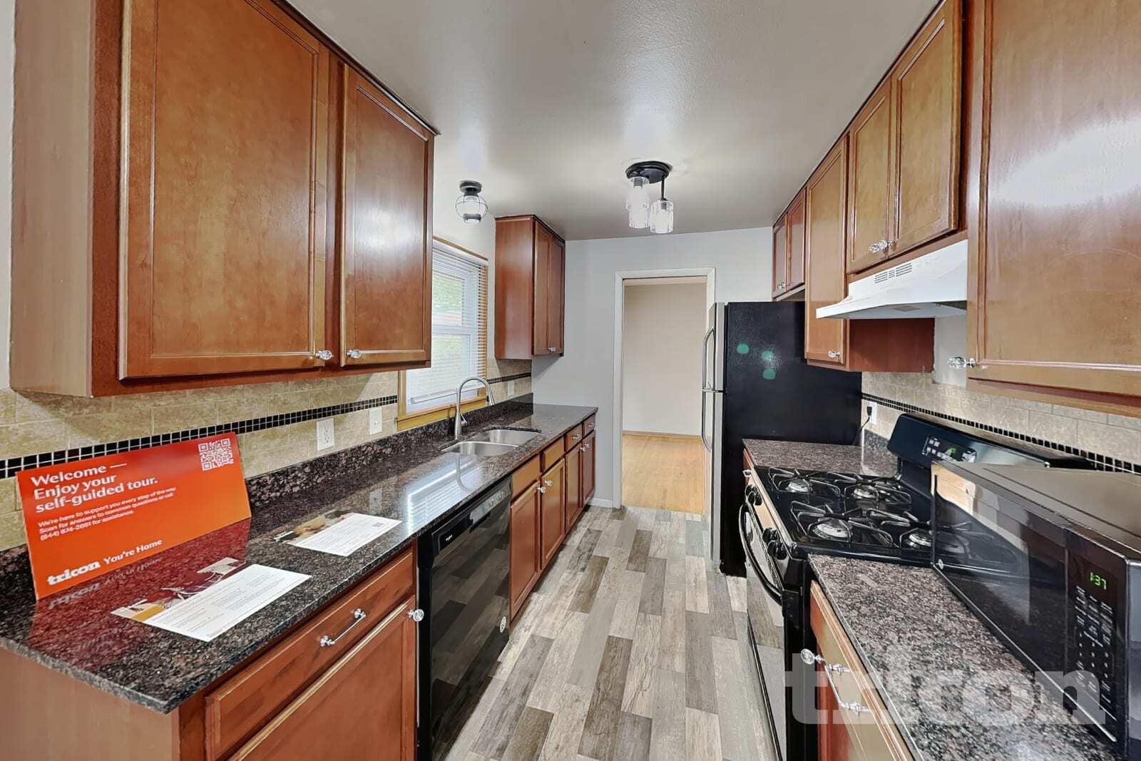 Building Photo - 3701 Woodbine Ln