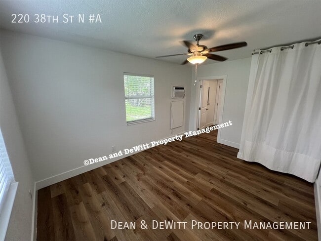 Building Photo - 220 38th St N