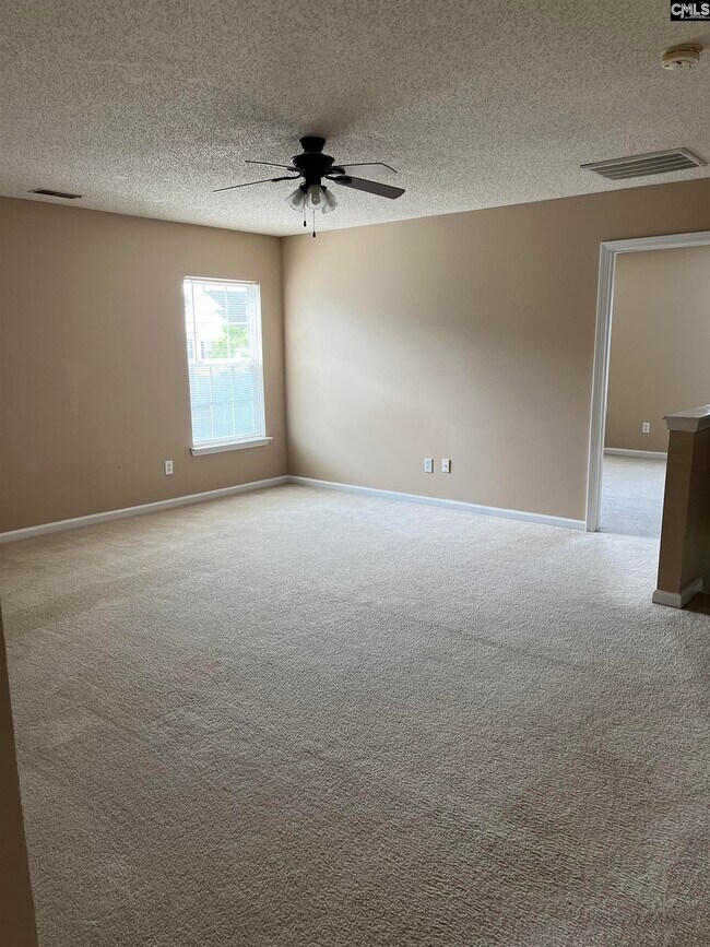 Building Photo - 361 Summer Bend Rd