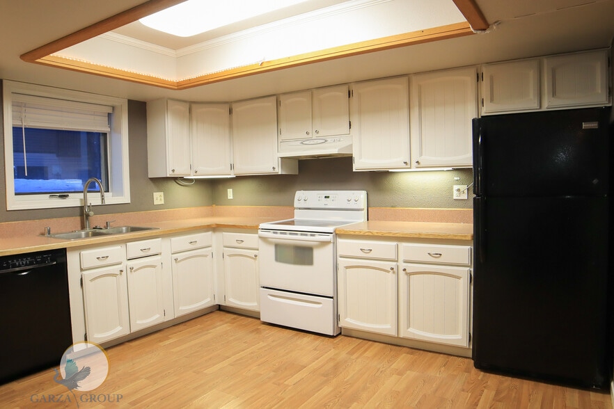 Building Photo - 16 Glacier Ave