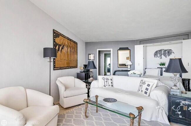 Building Photo - 2800 N Flagler Dr