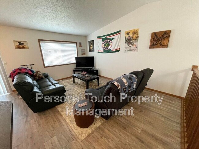 Building Photo - 2580 5th St W