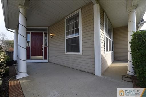 Building Photo - 9 Lisa Ct