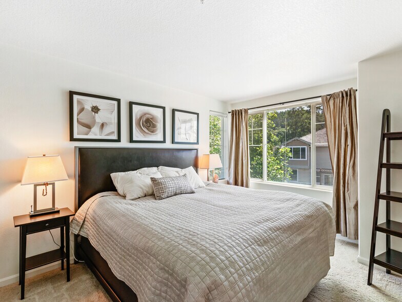 Building Photo - 15350 SW Mallard Dr #103